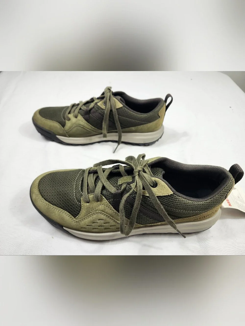 Merrell Mens 9 M Olive Green Athletic Sneakers Lace Up NEW